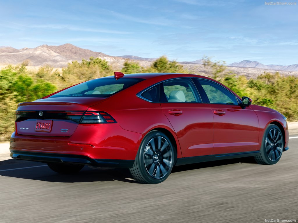 Honda-Accord-2023-1024-04