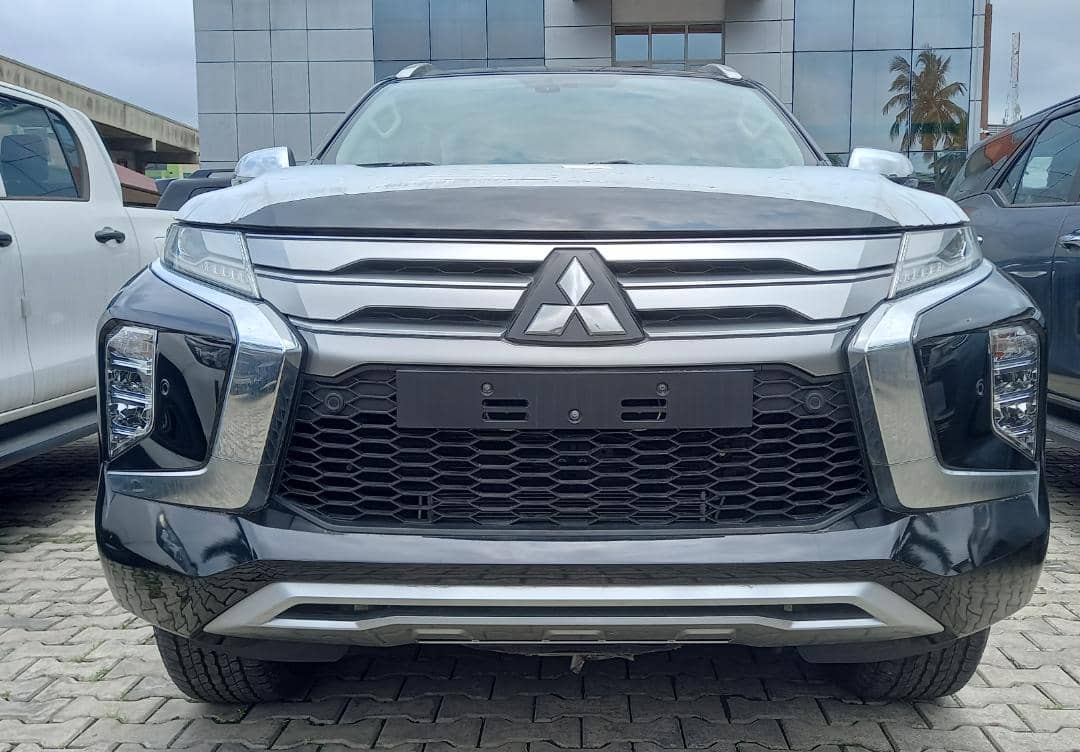 Pajero_Sport2