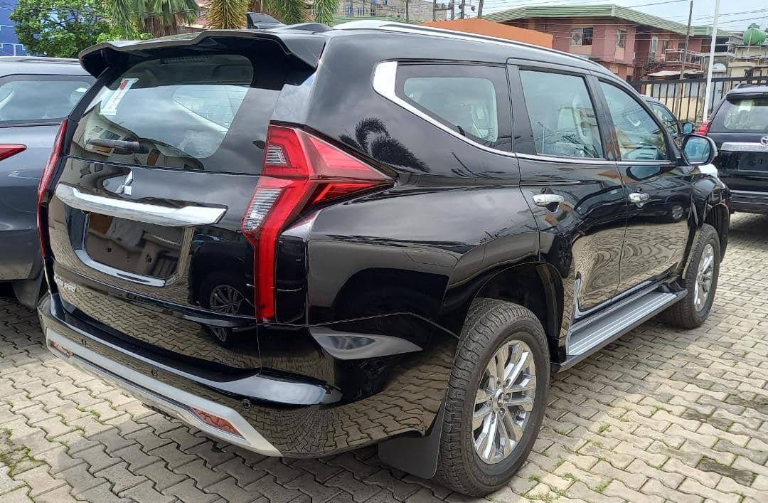 Pajero_Sport4