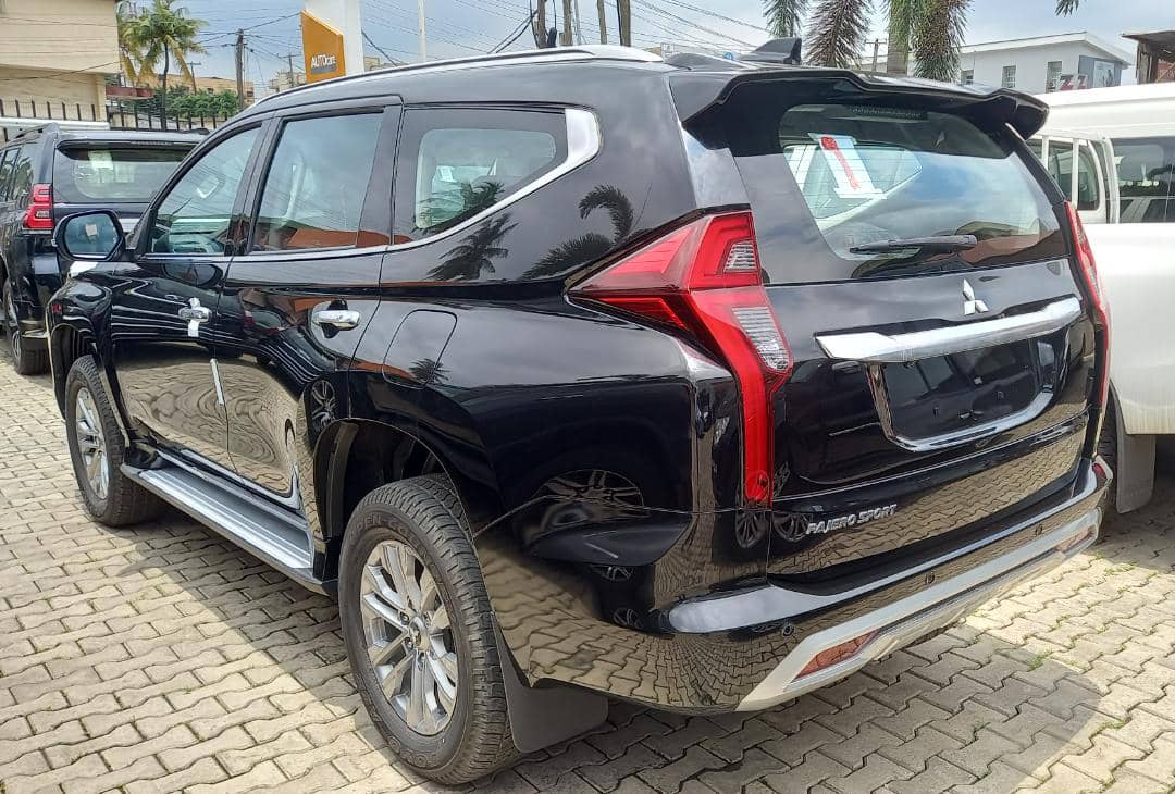 Pajero_Sport5